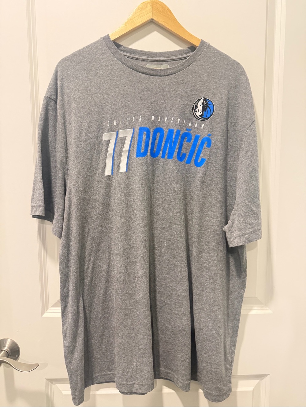 NBA Dallas Mavericks Luka Dončić Gray Tee with Blue & White Graphics